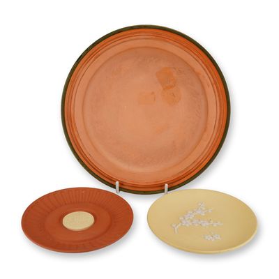 Sale Photo Thumbnail #269: 3pc Wedgwood Ceramic Plates Including Rosso Antico and Primrose Jasperware