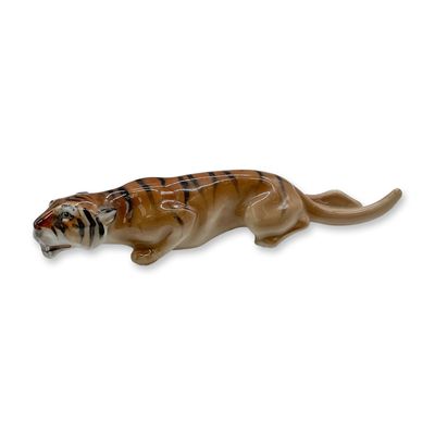 Sale Photo Thumbnail #33: Tiger Stalking HN990 - Royal Doulton Figurine
