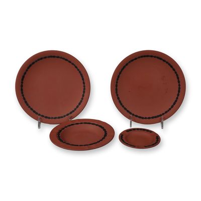 Sale Photo Thumbnail #275: 4pc Wedgwood Rosso Antico Terracotta and Black Basalt Plates and Dishes