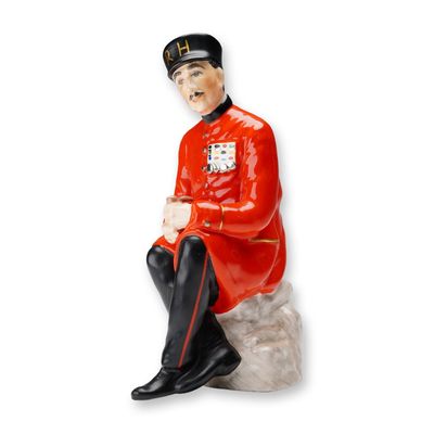 Sale Photo Thumbnail #136: Coalport London Heritage Figurine, Chelsea Pensioner