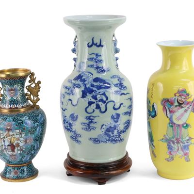 Chinese Blue and White Porcelain Baluster Vase