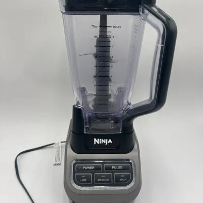 Sale Photo Thumbnail #100: Ninja Professional 1000W blender featuring a 72-ounce pitcher with measurement markings and a multi-blade assembly.