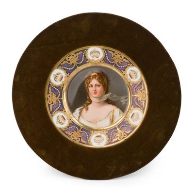 Sale Photo Thumbnail #343: Royal Vienna Portrait Plate of Louise of Mecklenburg-Strelitz