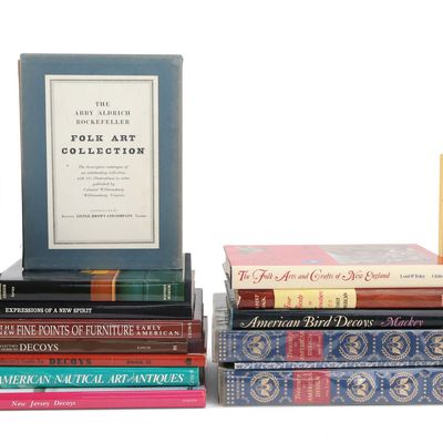 Sale Photo Thumbnail #406: Large Group of Antiques and Collectibles Reference Books