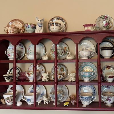 Sale Photo Thumbnail #2: Tea cup collection