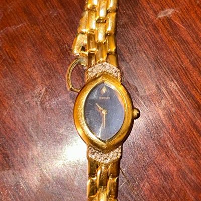 Sale Photo Thumbnail #46: Seiko women’s watch