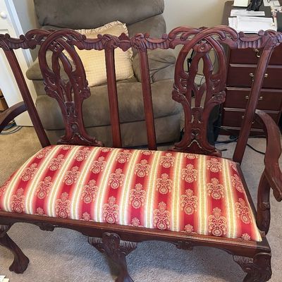 Sale Photo Thumbnail #12: Vintage hall chair