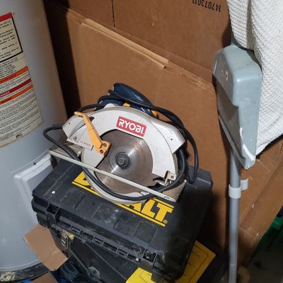 Sale Photo Thumbnail #58: Ryobi saw