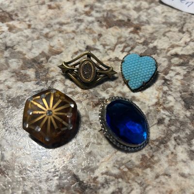 Vintage pins 