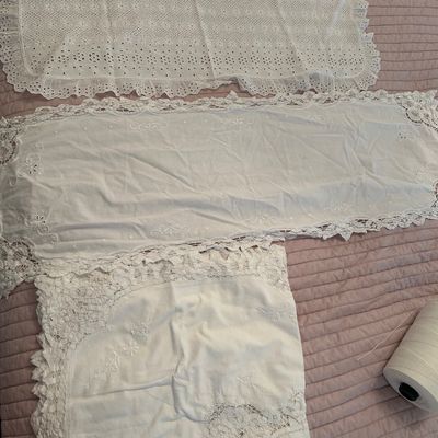 Lace table runners 