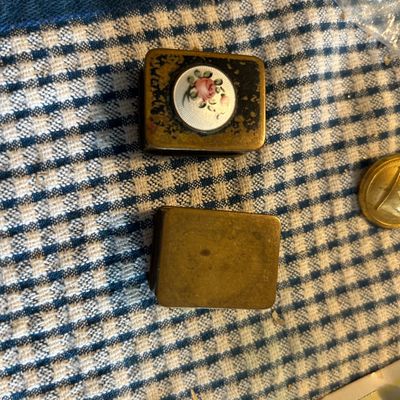 Trinket box’s small 
