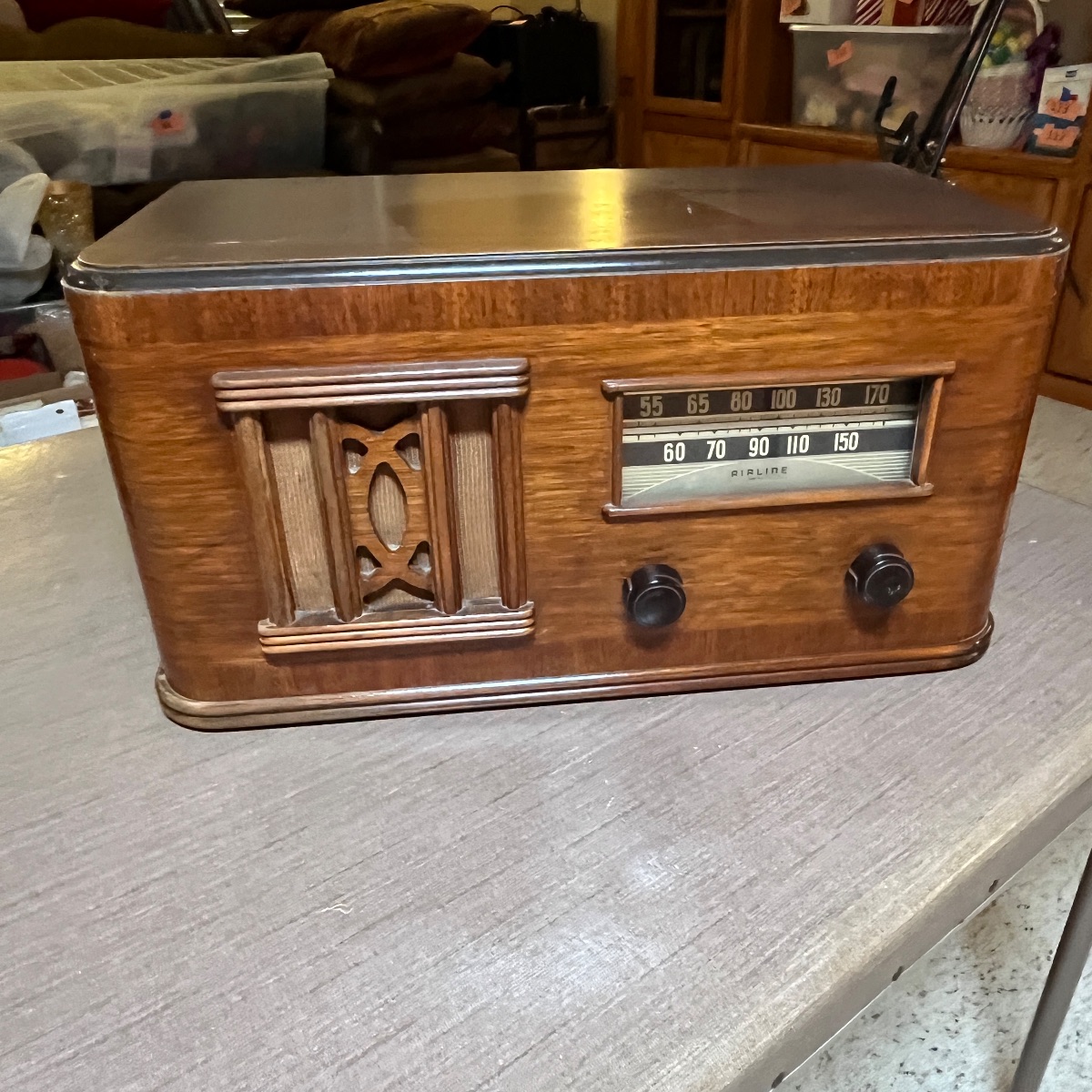 Lot 369 Antique Wood table top radio Airline | EstateSales.org