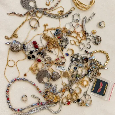 Jewelry Collection – Necklaces, Bracelets, Rings, Earrings, Brooches & Arkansas Razorbacks Earrings 