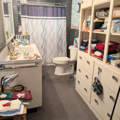 Sale Photo Thumbnail #105: Bathroom