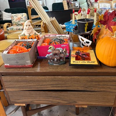 Sale Photo Thumbnail #384