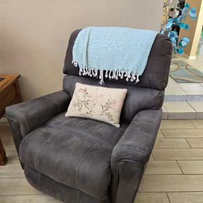Sale Photo Thumbnail #76