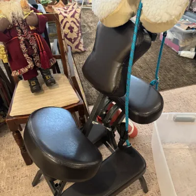 Sale Photo Thumbnail #73: massage or tattoo chair