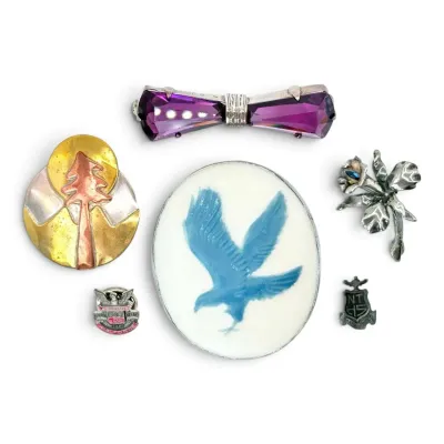 Sterling silver brooches and pins 65g total
