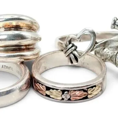 Black hills gold sterling 12k ring with more sterling rings 25g total