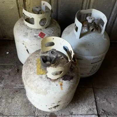 Propane Tanks 