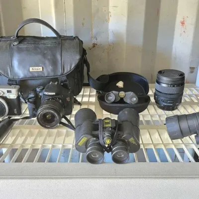 2822 cameras and camera accessories