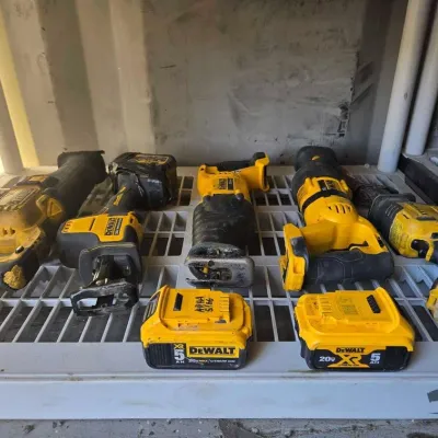 2808 dewalt reciprocating saws and batteries