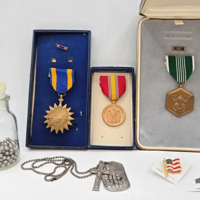 Sale Photo Thumbnail #124: 1766 military medals and dog tags