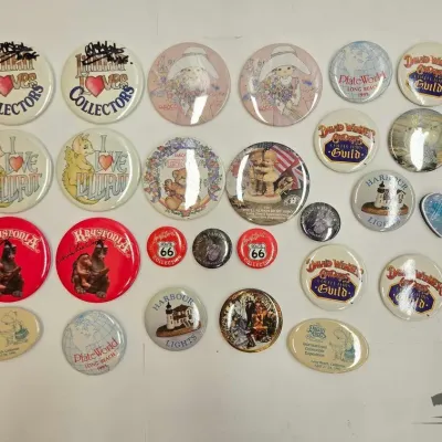 Sale Photo Thumbnail #134: 1904 vintage buttons