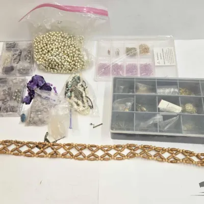 1005 costume jewlery crafts set