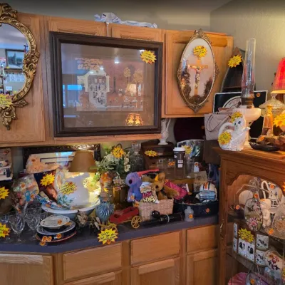 Sale Photo Thumbnail #35