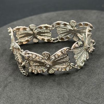 LOT 284J: Sterling Silver Filigree 8" Bracelet - 21.6 Grams