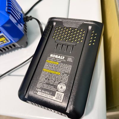 LOT 244G: Kobalt Battery Powered Leaf Blower with Battery and Charger