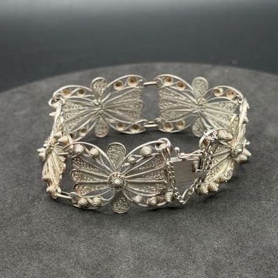 LOT 284J: Sterling Silver Filigree 8" Bracelet - 21.6 Grams