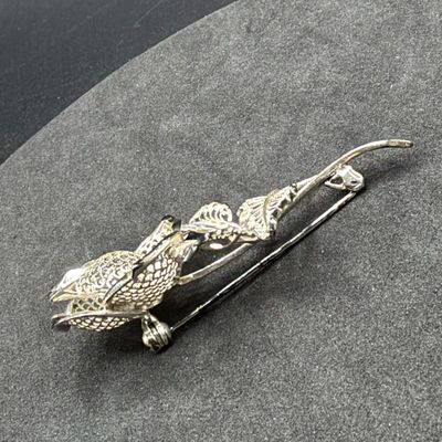 LOT 283J: Sterling Silver Rose Pin / Brooch - 8.9 grams
