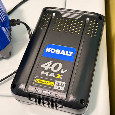 LOT 244G: Kobalt Battery Powered Leaf Blower with Battery and Charger