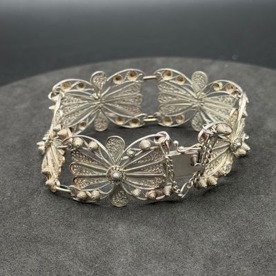 LOT 284J: Sterling Silver Filigree 8" Bracelet - 21.6 Grams