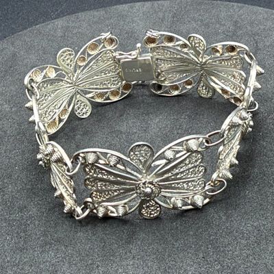 LOT 284J: Sterling Silver Filigree 8" Bracelet - 21.6 Grams