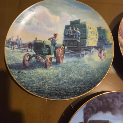 Sale Photo Thumbnail #52: Lot of 4 Farmland Memories Plates
