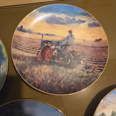 Sale Photo Thumbnail #53: Lot of 4 Farmland Memories Plates