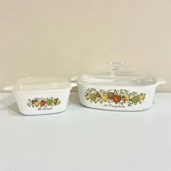 Sale Photo Thumbnail #32: Vintage Corning Ware Spice O' Life casserole dishes with lids, featuring the 'Le Persil' and 'La Marjolaine' vegetable motifs.