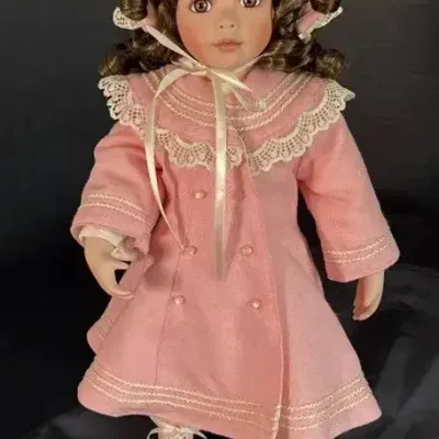 Vintage Ashton-Drake Galleries "Deirdre" 18" Porcelain Doll by Virginia Turner