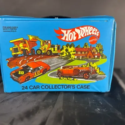 Vintage 1980 Mattel Hot Wheels 24-Car Collector's Case
