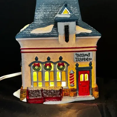 Department 56 North Pole Series "Beard Barber" Barber Shop (1994) – Lighted Christmas Village Buildi