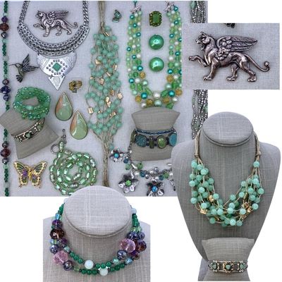 Sale Photo Thumbnail #32: 22 pc Vintage Celadon Jade, Aventurine, Sterling Silver, Venetian Glass, Crystal Jewelry Collection