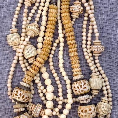 Sale Photo Thumbnail #279: 4 pc Vintage Pierced and Carved Natural and Created Necklace Collection