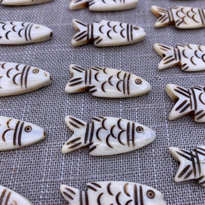 Sale Photo Thumbnail #299: 34 pc Hand Carved Fish Totem Necklace Pendants, Natural Animal Effigy Charms