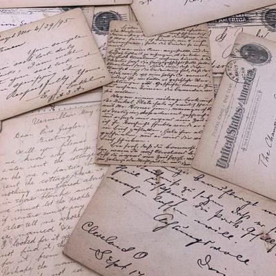 Sale Photo Thumbnail #125: 100 pc Antique to Vintage Postcard Collection