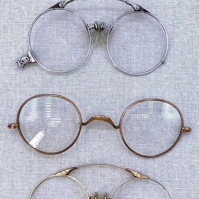 Sale Photo Thumbnail #432: 5 Antique to Vintage Folding Pince Nez, Spectacle, Eyeglass Collection