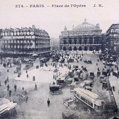 Sale Photo Thumbnail #280: 100 Antique to Vintage French Tourist Souvenir Postcards