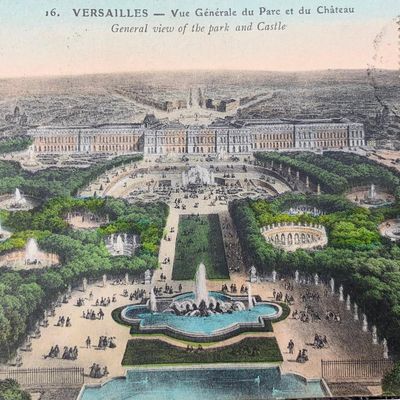 Sale Photo Thumbnail #286: 100 Antique to Vintage French Tourist Souvenir Postcards